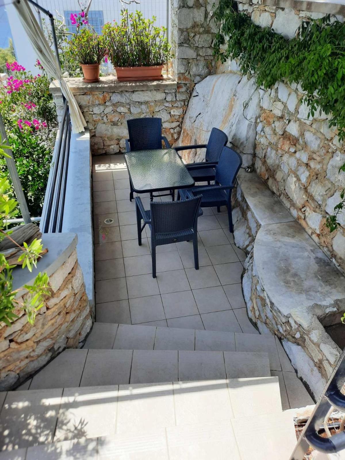Margaritas Apartments Σύμη Εξωτερικό φωτογραφία